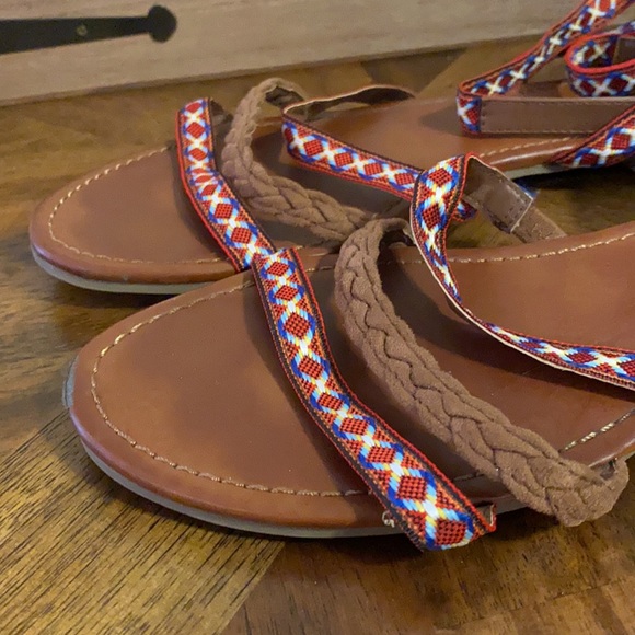 Indigo Rd sandals shoes Boho  Adjustable Strappy Flat 9 - Picture 3 of 11